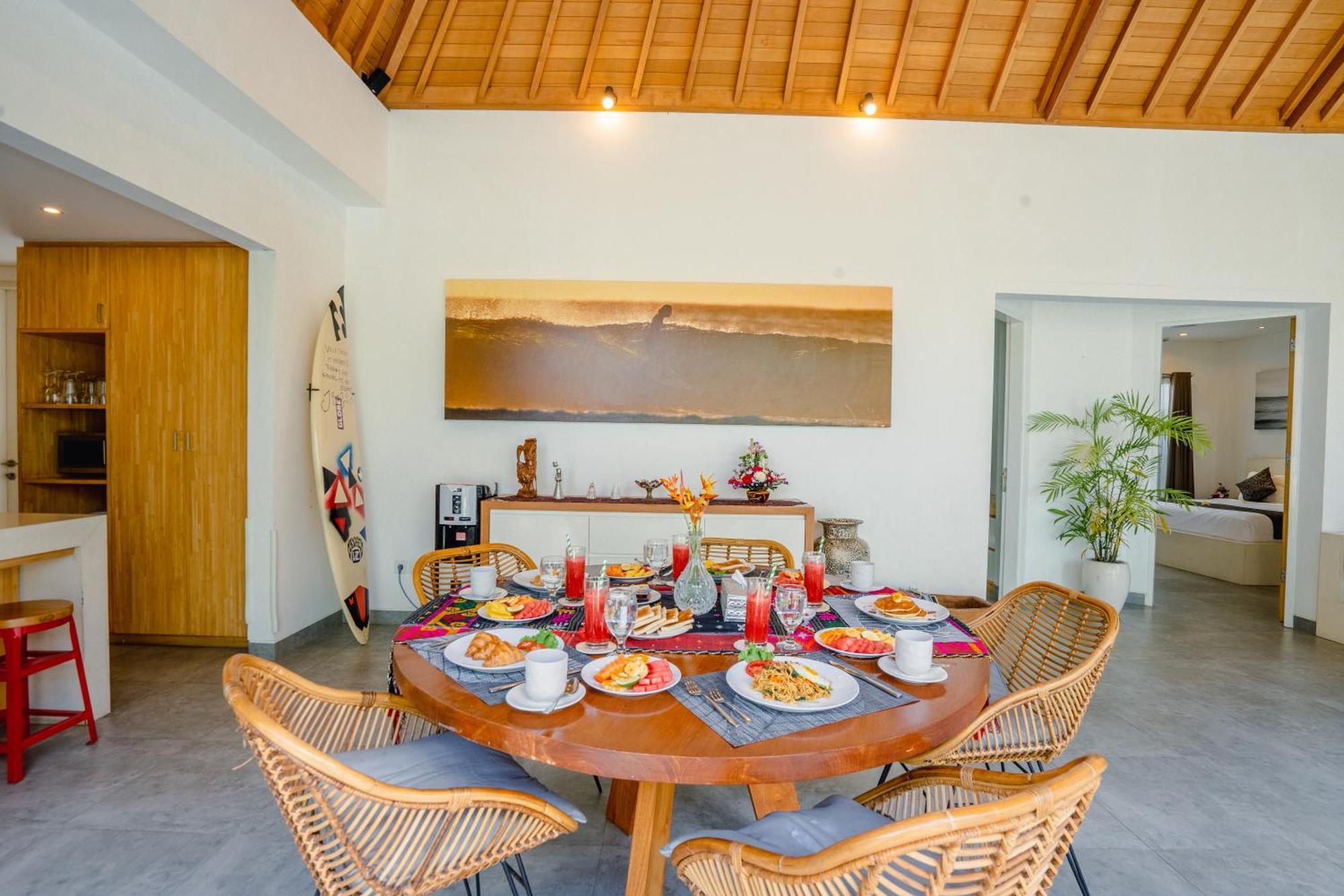 Becca By Deals Hospitality Seminyak (Bali)